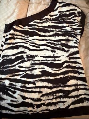 bebe Black and White Zebra Print Blouse